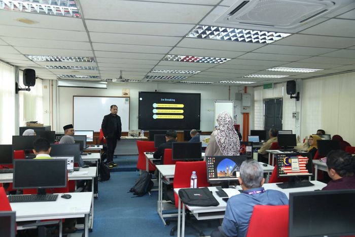 Sesi training OpenTraining.asia